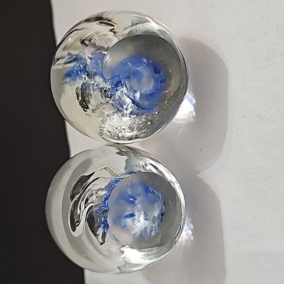 Art Glass Blue Egg Paperweights Bubbles spots - Picture 4 of 5
